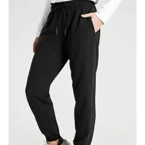 ATHLETA Metropolis Jogger In Black Size 2